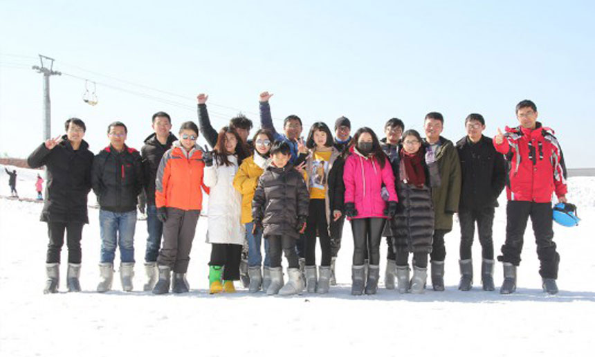 滑雪英雄-公司冬日雪原團(tuán)建